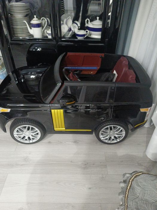 Детский автомобиль