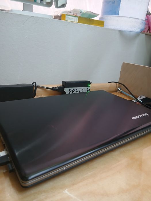 Lenovo ноутбук продам