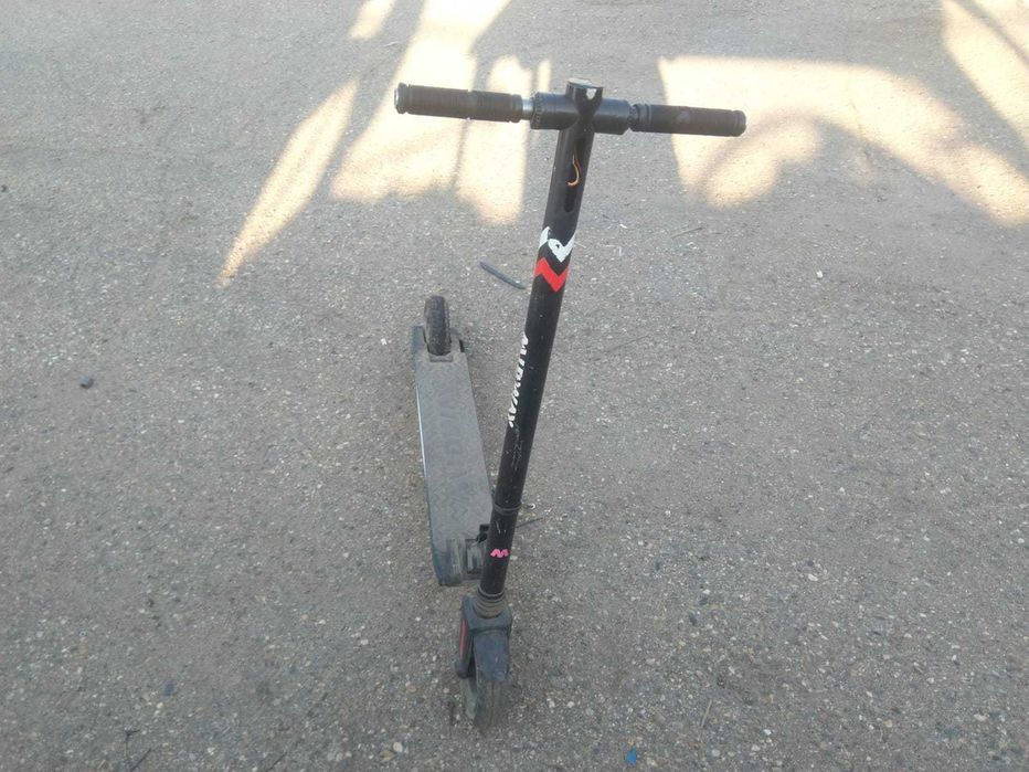 Продам электросамокат .