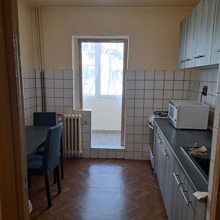 Apartament de închiriat