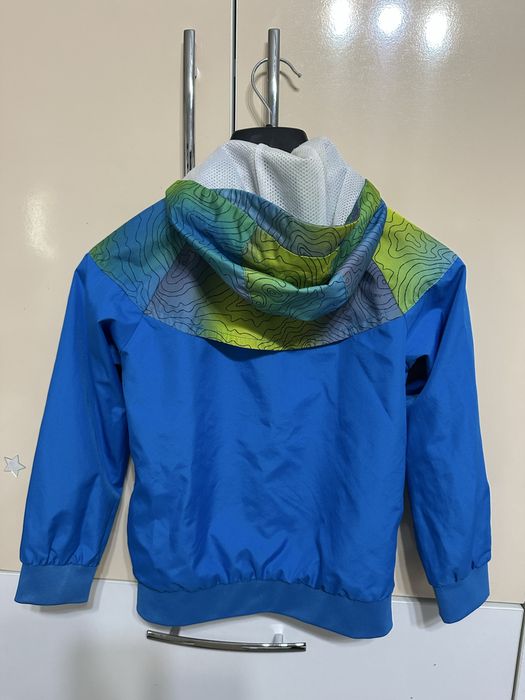 детска ветровка Nike