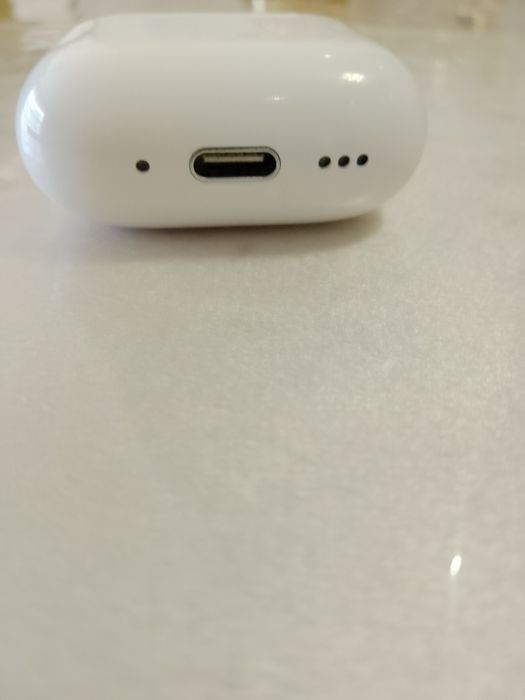 Apple AirPods 4 anc 100%original