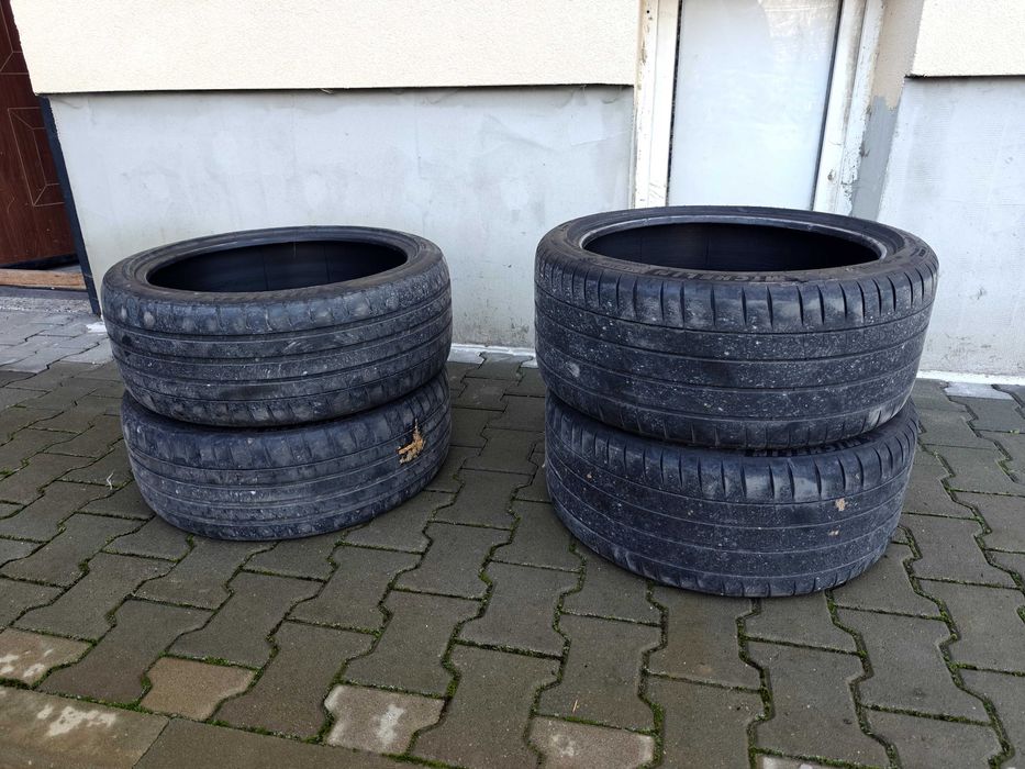 4 бр Michelin Pilot Sport 4s, 19"