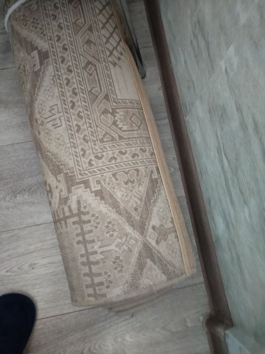 Продам ковер 2.5 на 3.5