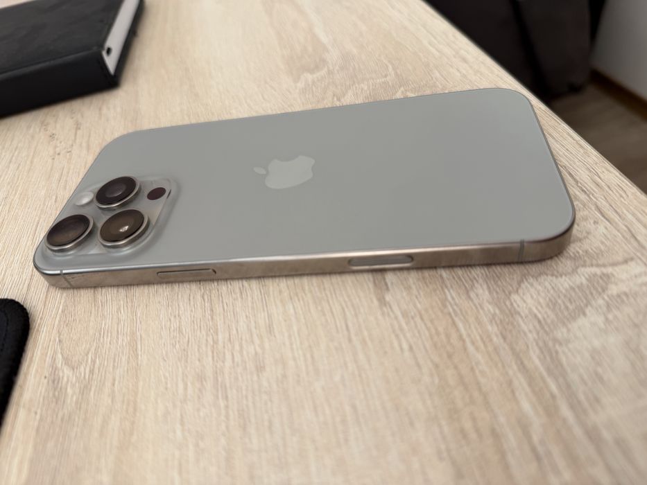 Продам Iphone 16 Pro Max 256GB