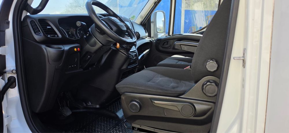 Iveco  Daily 72c18 /70c18/35c15/50c15/65c18Cu lift Hidraulic Cat C 7200 kg