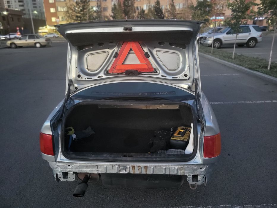 Продам ауди 100 с4