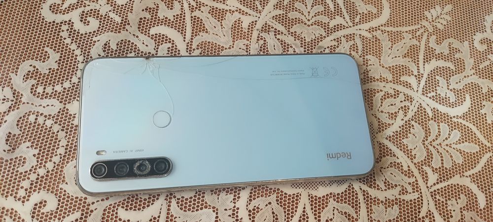 Продам телефон Redmi Note 8.