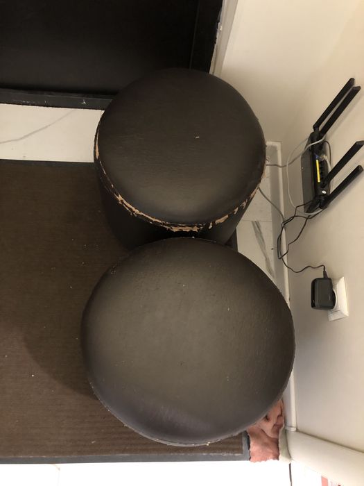 Два пуфика 40*40 за 5000 тг