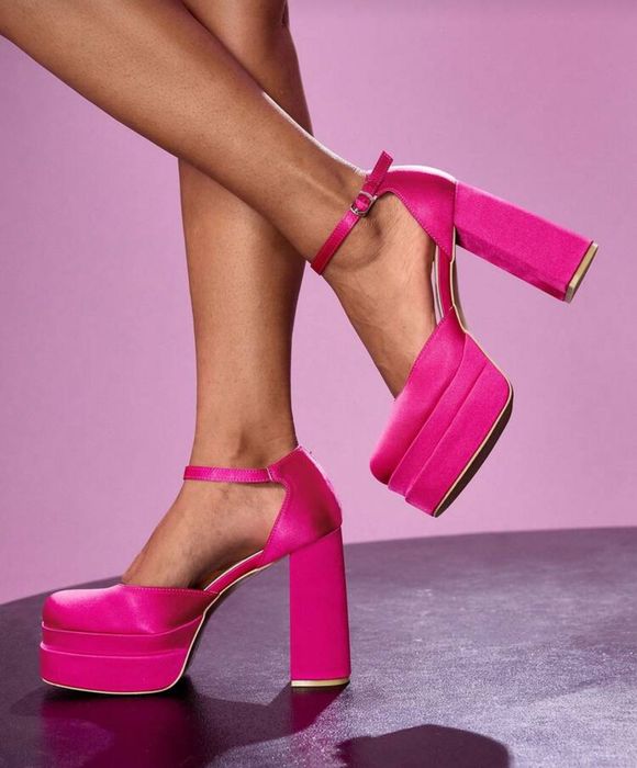 Дамски Hot Pink сатенени токчета Cuccoo / Чисто нови