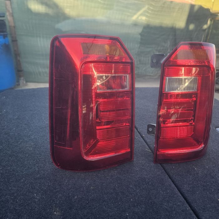 Стопове за  VW CADDY  ляв и десен