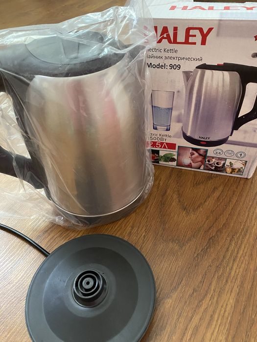 Чайник электрический новый