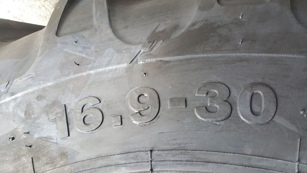 16.9-30 Anvelope agricole de tractor Marca OZKA cu 14PLY tva cu tot