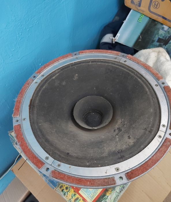 Динамики 8Ом 3шт.