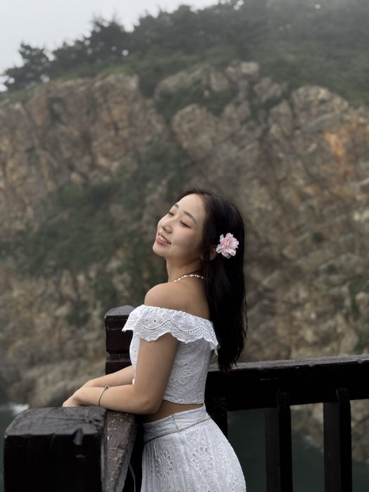 Двойка белого цвета