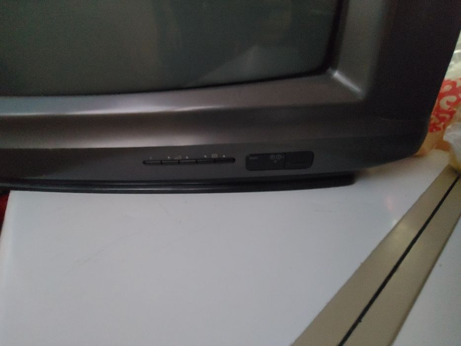 Цветной телевизор