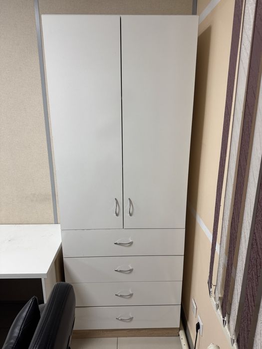 Офисная мебель продам срочно