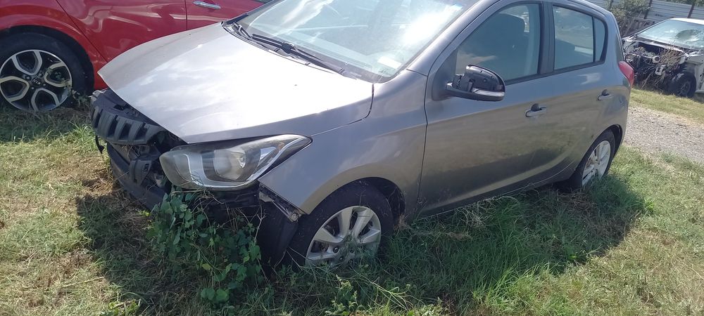Hyundai i20 1.4 бензин Facelift на части