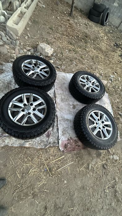 Новая резина диски на r18