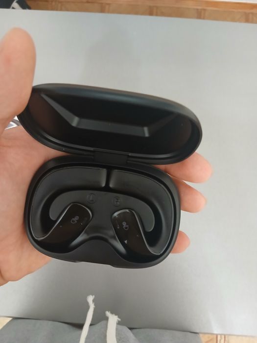 Наушники HOCO новые