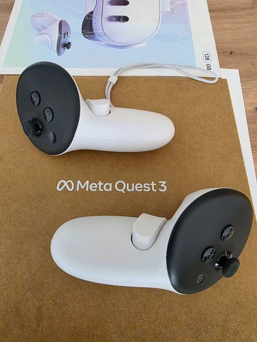 VR META Quest 3, 128GB, Alb Sibiu • OLX.ro