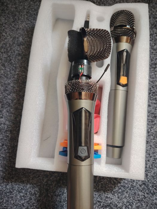 Продам микрофоны 2шт.