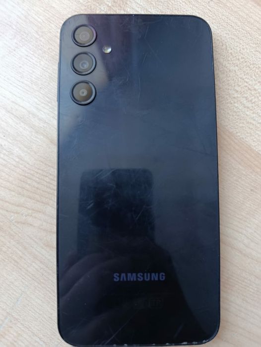 Самсунг а24 на 128