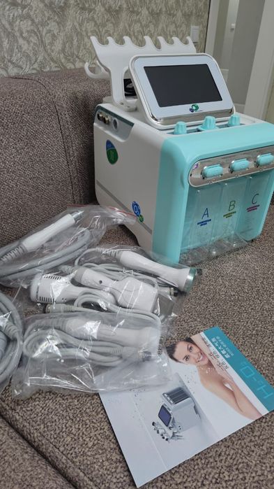 Гидропилинг косметолога