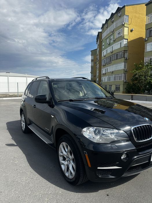Машина Bmw x5 2012
