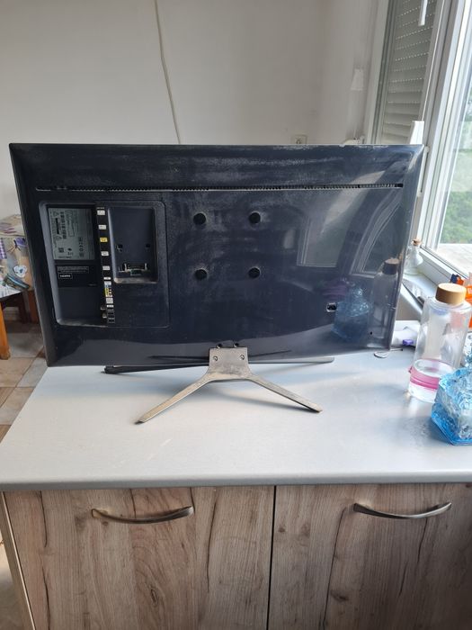 Samsung smart TV 32 инча