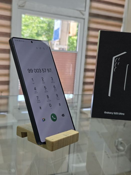 Samsung S25 Ultra xotirasi 12/256Gb