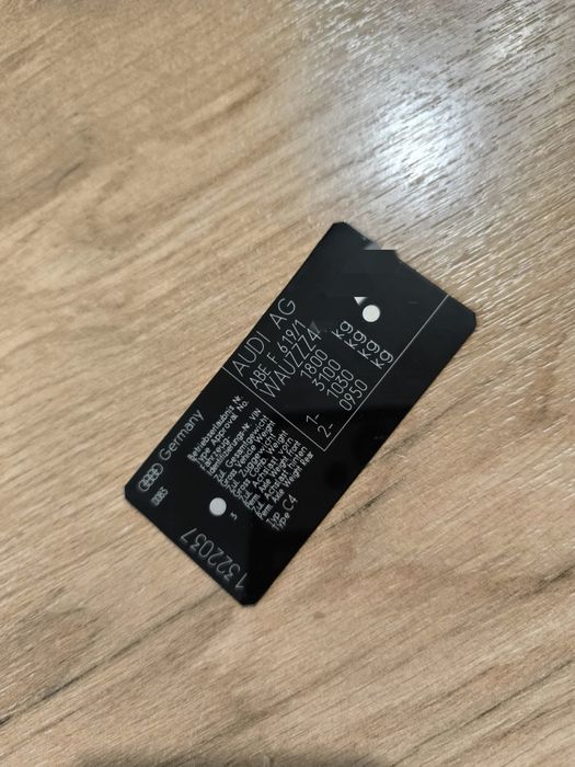 Vin code, шильдик