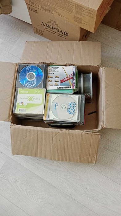 CD. DVD диски б у