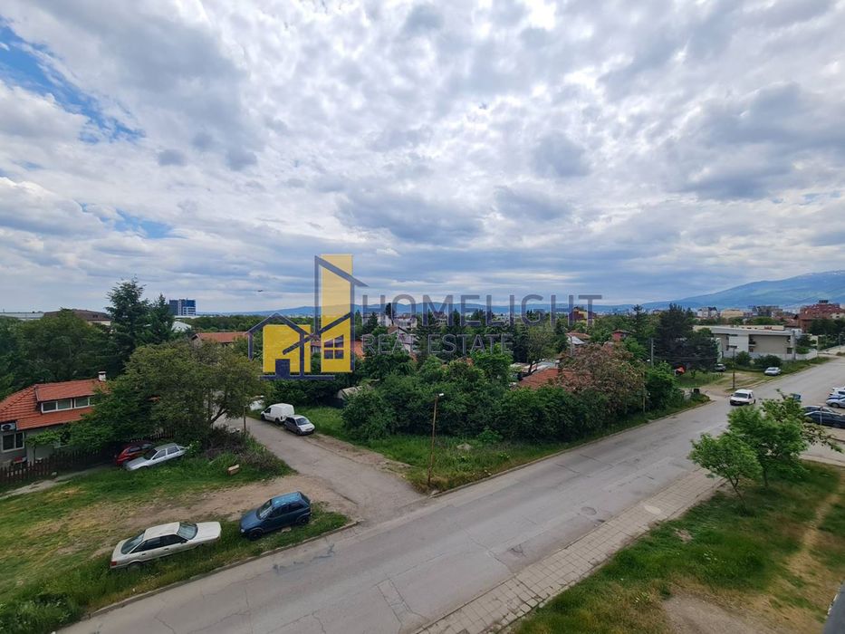 Продава се Тристаен апартамент в София, Левски В - 95 кв.м за 6 €/кв.м - Снимка #10