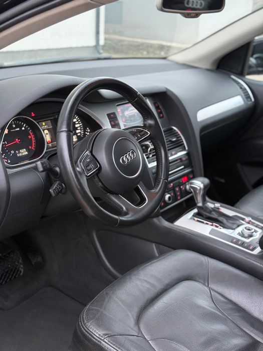 Audi Q7 S-line 7 Locuri 3.0 TDI 245 CP Quattro/Side/Bose/Tablete/Perne