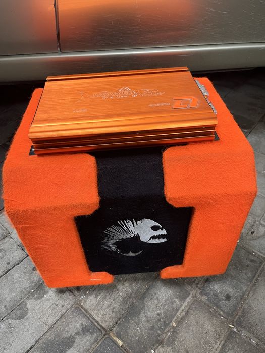 Продам сабвуфер Пиранья с усилителям две головы