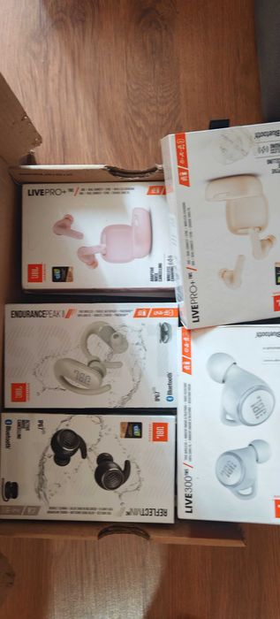 Слушалки jbl различни на едро