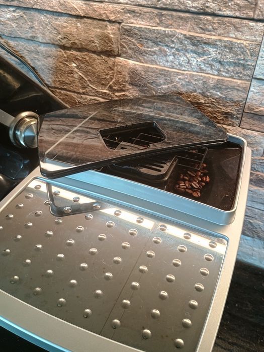 De Longhi кафемашина