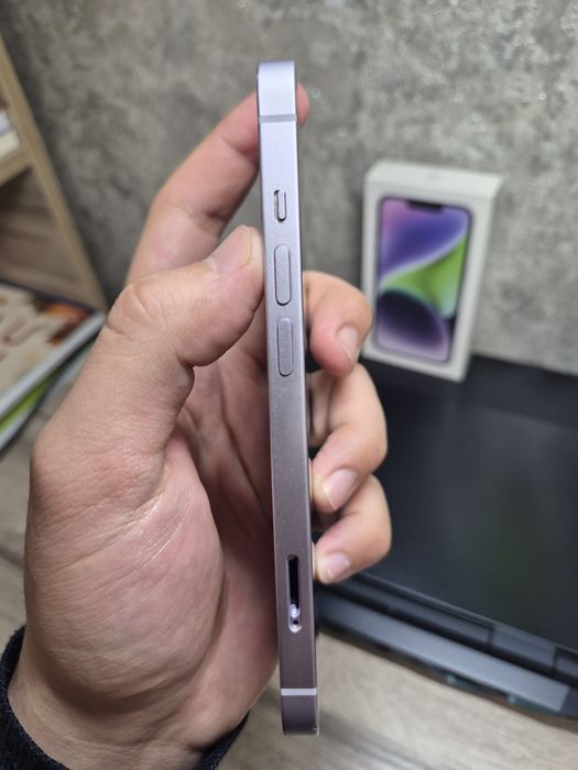 Продаю Iphone 14 purple