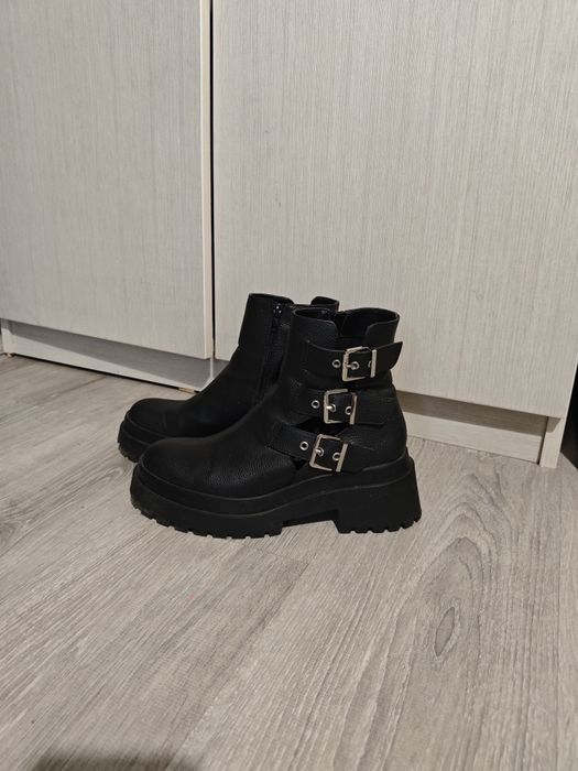 Bershka дамски боти