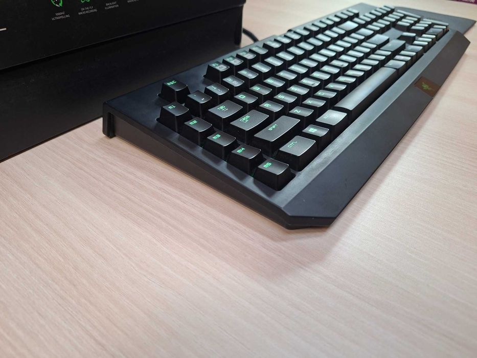 Razer Blackwidow Ultimate клавиатура
