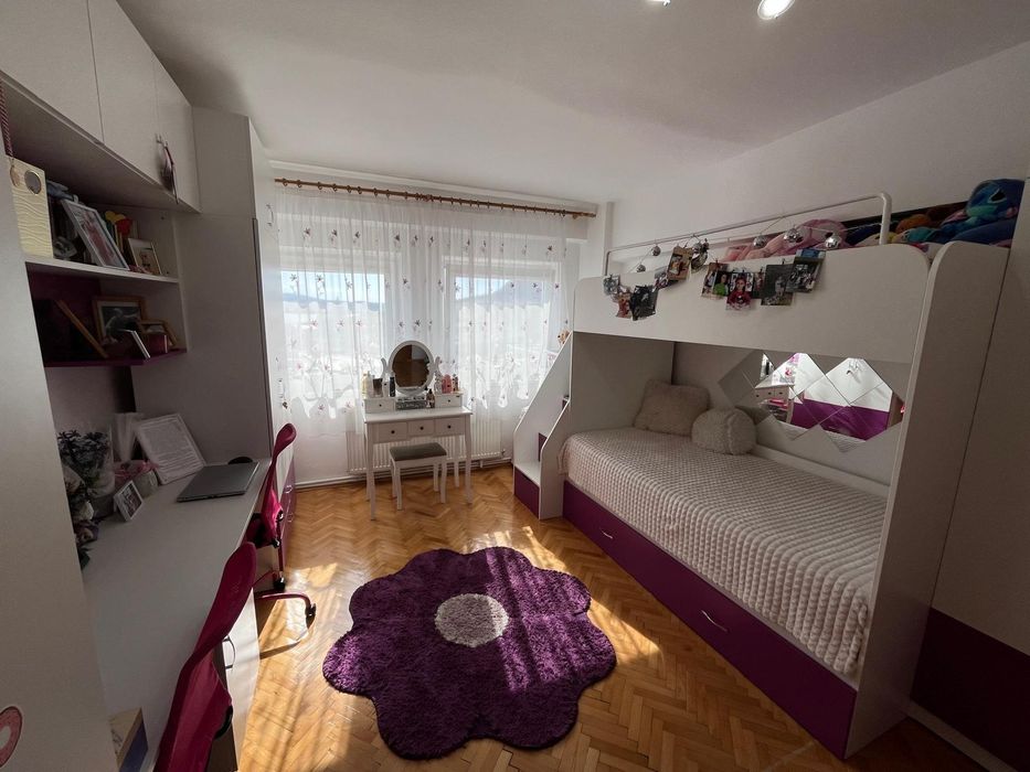 De vânzare apartament cu 3 camere