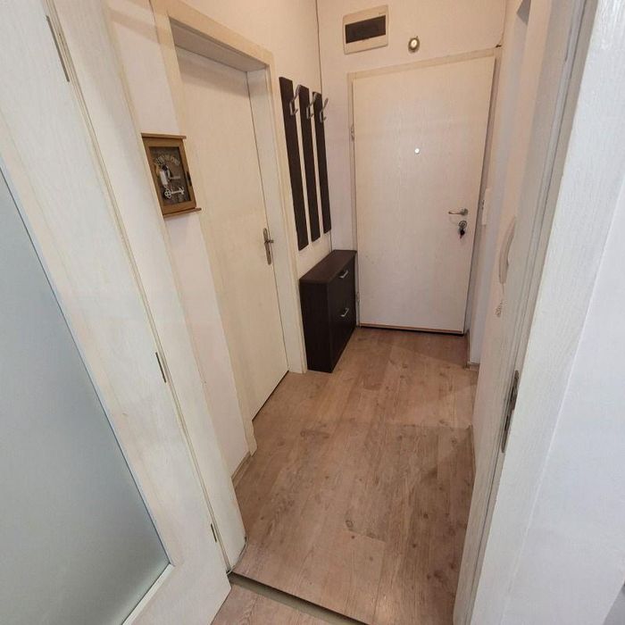 Дава се под наем Двустаен апартамент в София, Зона Б-18 - 67 кв.м за 628.32 € - Снимка #9