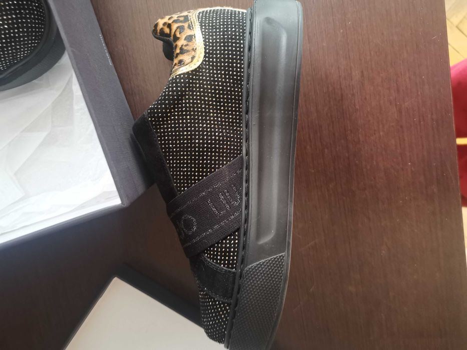 Обувки Liu Jo. Нови. 38 номер. Купувани от магазина на Liu Jo