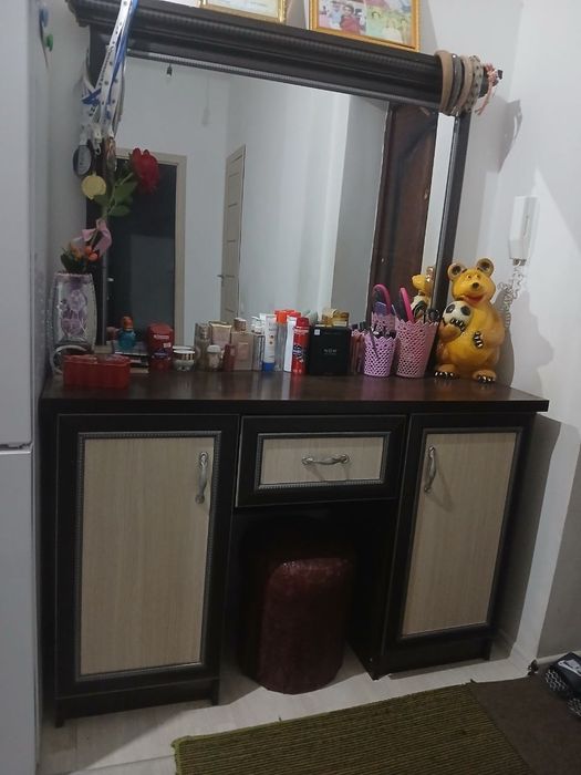 Spalniy mebel sotiladi