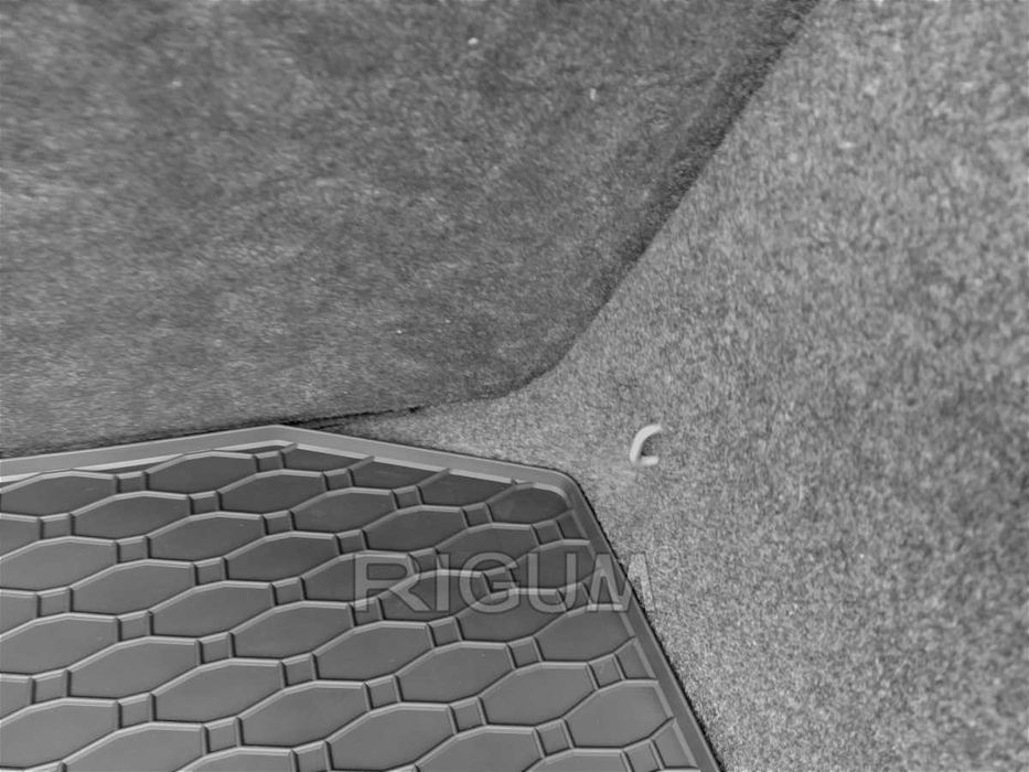 Гумени стелки и багажник SKODA FABIA I, Шкода Фабия 1, 1999-2008г.