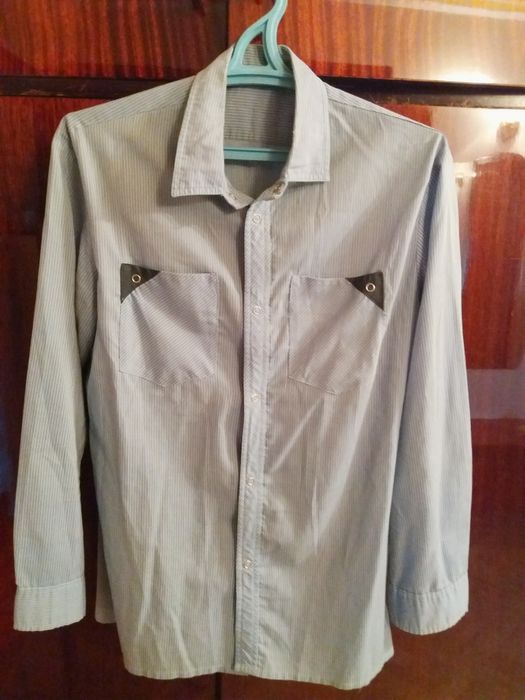Продаётся мужская рубашка размер 46