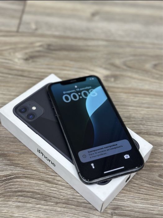 Смартфон iPhone 11