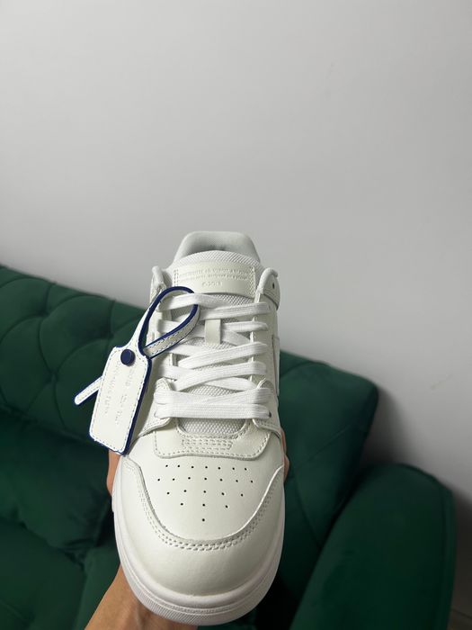 OFF-WHITE Out Of Office”For Walking”