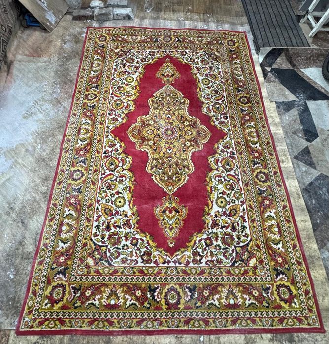 Продам ковер б,у натуральный